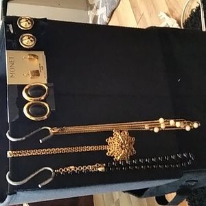 Vintage monet assorted jewelry